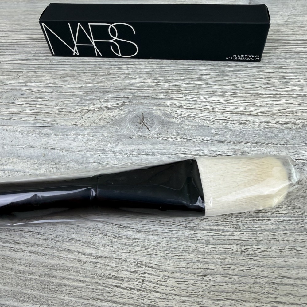 "NARS #1 The Finisher 1870 Rare Pro Makeup Brush New Authentic"made In Japan - Picture 2 of 16